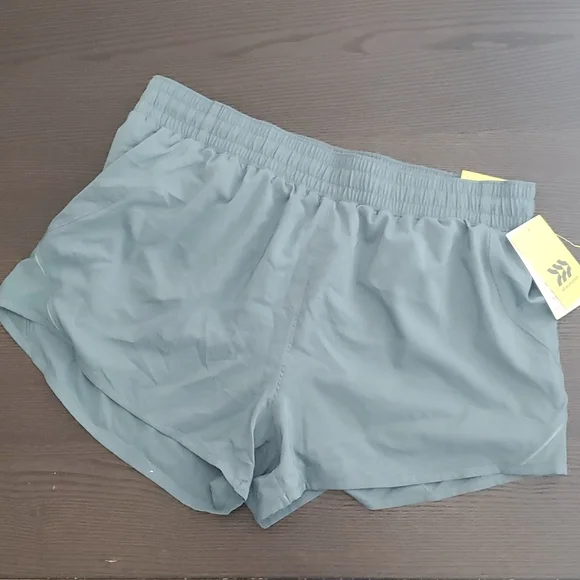 Run Short - Picture 2 of 5